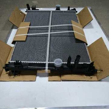 实力厂家 汽车配件散热器水箱18凯美瑞混动 加密 16400-F0100