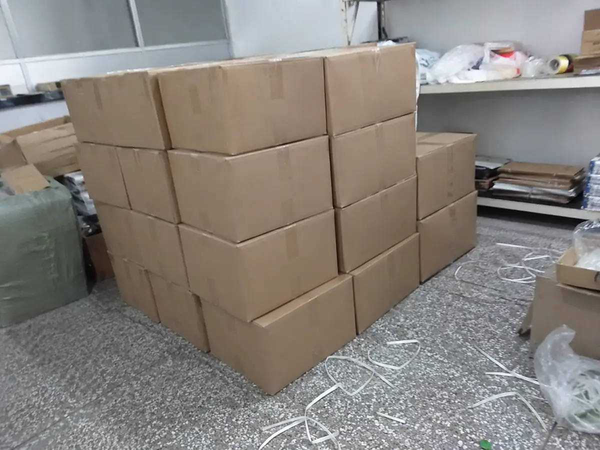 DDP shipping from China for door-to-door logistics and B2B cargo visual